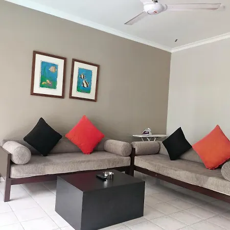 Perdana Serviced Apartment & Resorts Padang Mat Sirat Bagian luar foto